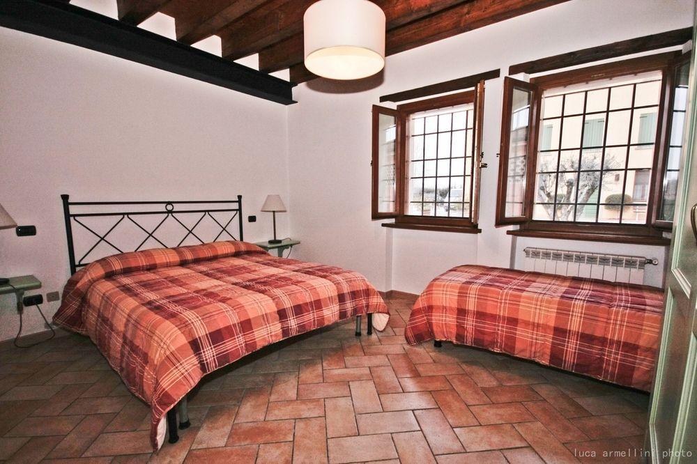 Agriturismo Cascina Boschi Apartment Volta Mantovana Exterior photo